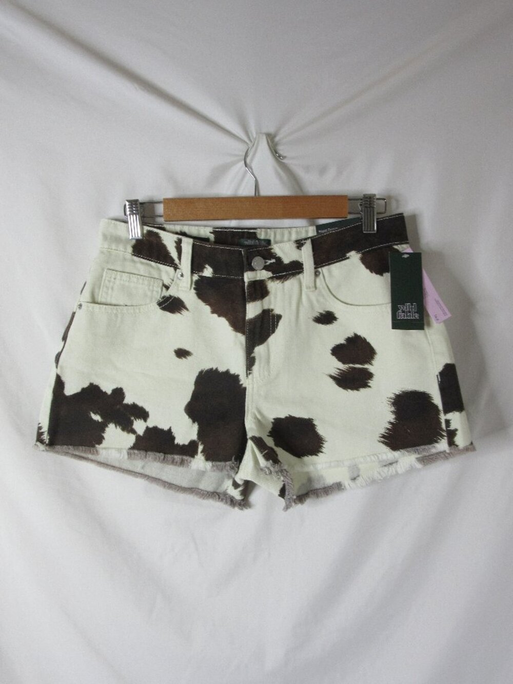 Wild Fable Denim Cow Print Cut Off Shorts Cream Brown Mid Rise Size 6 NWT - Picture 2 of 12